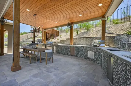 Create a Functional Outdoor Kitchen: Custom Designs for Austin Homes