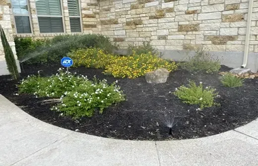 Modern Homes With Eco-Friendly Garden Landscaping 