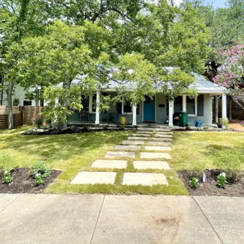 Violet Crown landscape design and hardscaping project