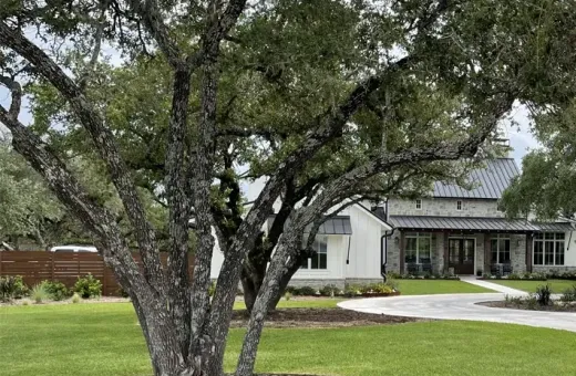 Achieve Lush Greens: Comprehensive Lawn Maintenance In Austin, TX