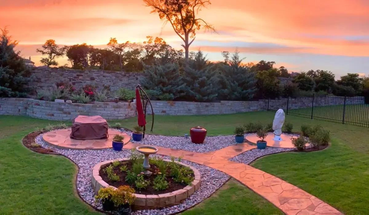 Seasonal Yard Prep: Transitioning Austin Landscapes from Summer to Fall