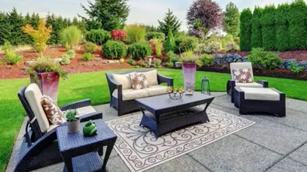 landscaped-lawn-lounging-area